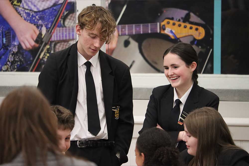 Student Parliament Meeting 1000x667